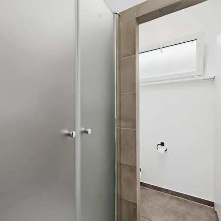 Range - Monteursunterkunft - Kueche - Wlan - 1-6 Personen *
